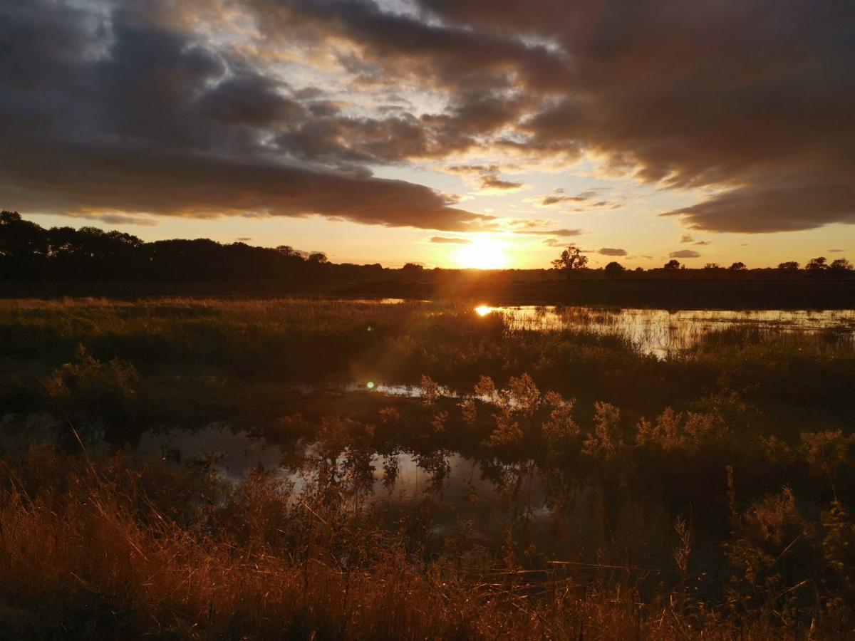 Exelby Green Dragon Leeming Bar Bagian luar foto